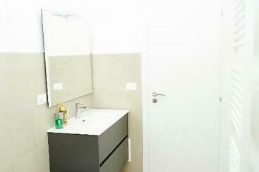 تختخواب و صبحانه Scirocco Guest House