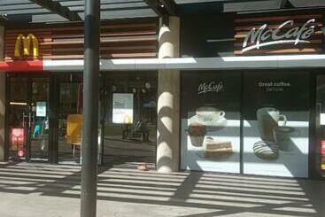 בית מלון כפרי Maboneng City Building Free Wifi And Swimming Pool