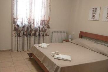 膳宿费 Dabliu House