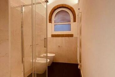 پانسیون Palazzo Borgocolonne Apartments