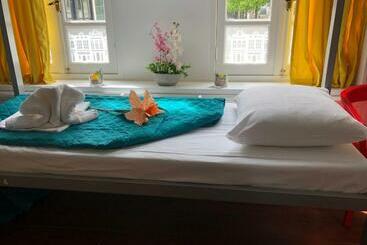 Room Mate Hostel Amsterdam Zaandam