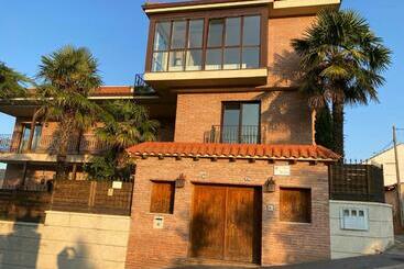 تختخواب و صبحانه Casa Rioja Relax