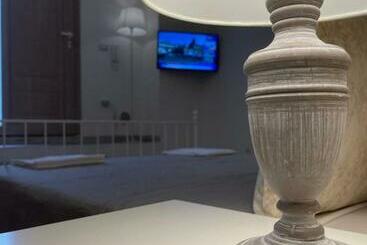 تختخواب و صبحانه Relais Medea