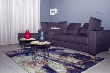 تختخواب و صبحانه Warmbaths Thai Spa And Guest House