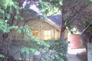 هتل Brookville House