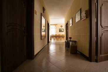 Sunset Seaview Apartments