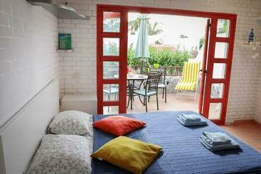 Los Geranios, Close To Beach, Puerto Colon, Yellowcat 2