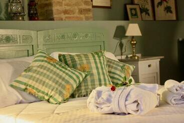 ベッドアンドブレックファースト Casapaletti Country House