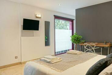 تختخواب و صبحانه Villa Magnolia