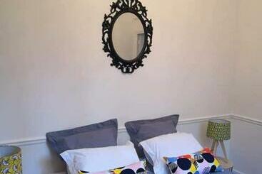 تختخواب و صبحانه Le 9 De Cour, Chambre Kiwi