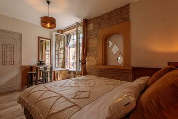 تختخواب و صبحانه Le Lys Dort Sarlat