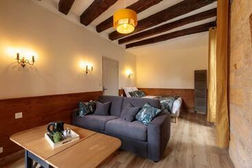 تختخواب و صبحانه Le Lys Dort Sarlat