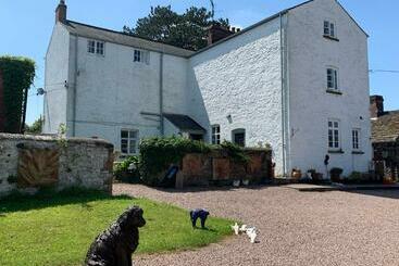 Art House B & B