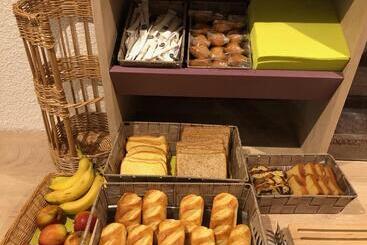 هتل Hôtel Du Stade Ex Kyriad Direct Lille Est Stade Pierre Mauroy