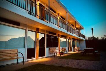 汽车旅馆  Flamingo Studio S