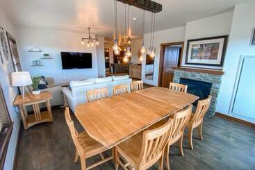 Remodeled Ski In Out   305 Soaring Eagle   Luxury!