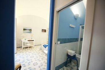 تختخواب و صبحانه Domus Vilù
