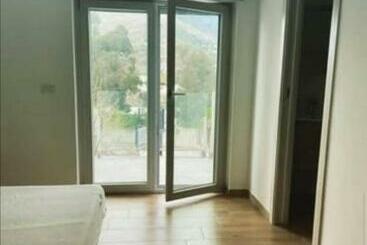 تختخواب و صبحانه Teddy Sroom