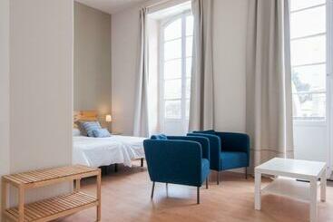 هتل Urban Suites
