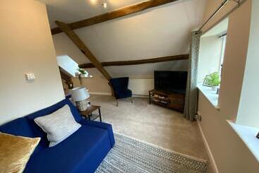 بنسيون Stable Lodge At Bledington Mill