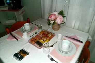 تختخواب و صبحانه Piccolo Paradiso