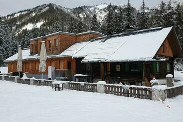 Общежитие Ammerwald Alm