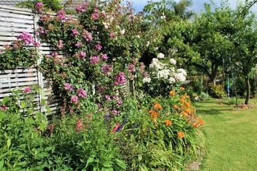 U Beauty B & B