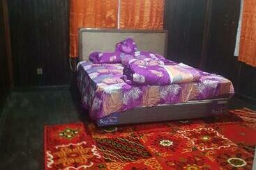پانسیون Mimi Guest House Syariah Pangkalan Bun