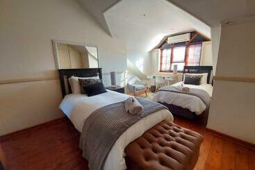 پانسیون The Oak Potch Guesthouse