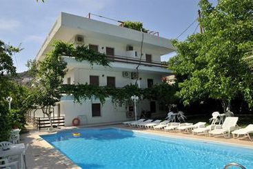 هتل Kaikas Studios & Apartments