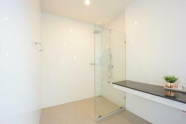 هتل Akard Private Villas Sattahip