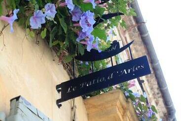 تختخواب و صبحانه Le Patio D Arles