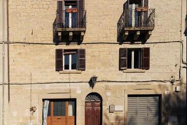 펜션 La Casa Di Augusto