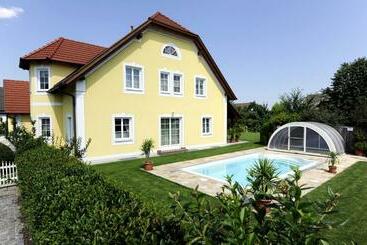Пансион Gästehaus Familie Trachsler