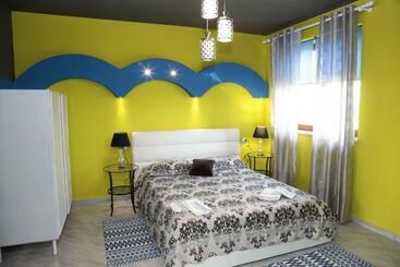 B&b Rozafa