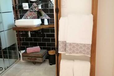 تختخواب و صبحانه Chambre D Hôte Margot Te