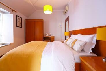 پانسیون Dolce Vianna   City Centre Rooms