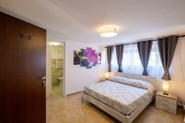 פנסיון La Casa Di Lally