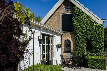 B&b Wilhelmina S Cottage