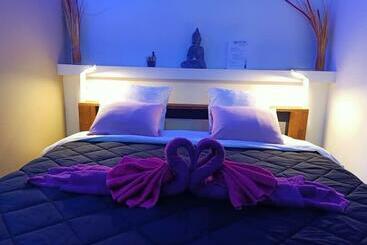تختخواب و صبحانه Mas La Farelle Chambre D Hote,fitness & Salle De Jeux Gratuite & Spa En Supplément
