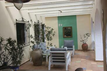 تختخواب و صبحانه Finca Los Bancales