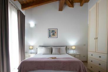 Irilor Luxury B&b
