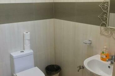 پانسیون Studio Type Villa For 8pax + Pool + Netflix + Wifi
