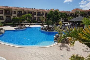 アパートホテル Residence Balcon Del Mar
