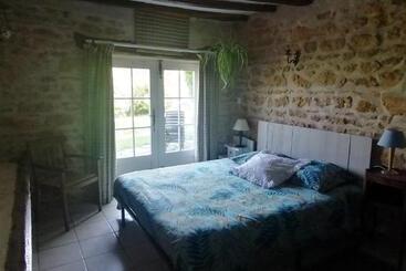 مبيت وإفطار Le Charbonnet