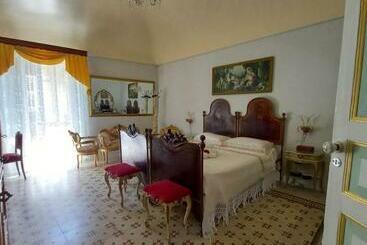 پانسیون Suite 120