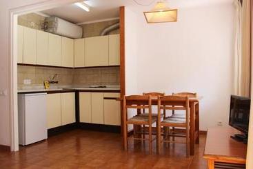 Apartaments Ar Costa Brava