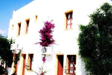 Hotel Mavi Yakamoz