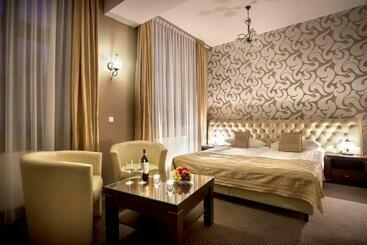 Отель Spa Srebrny Dzwon Kadyny