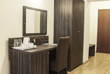 Pergamin Apartments
